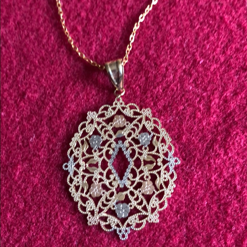 Necles and Earnings set - Picture 2 of 5